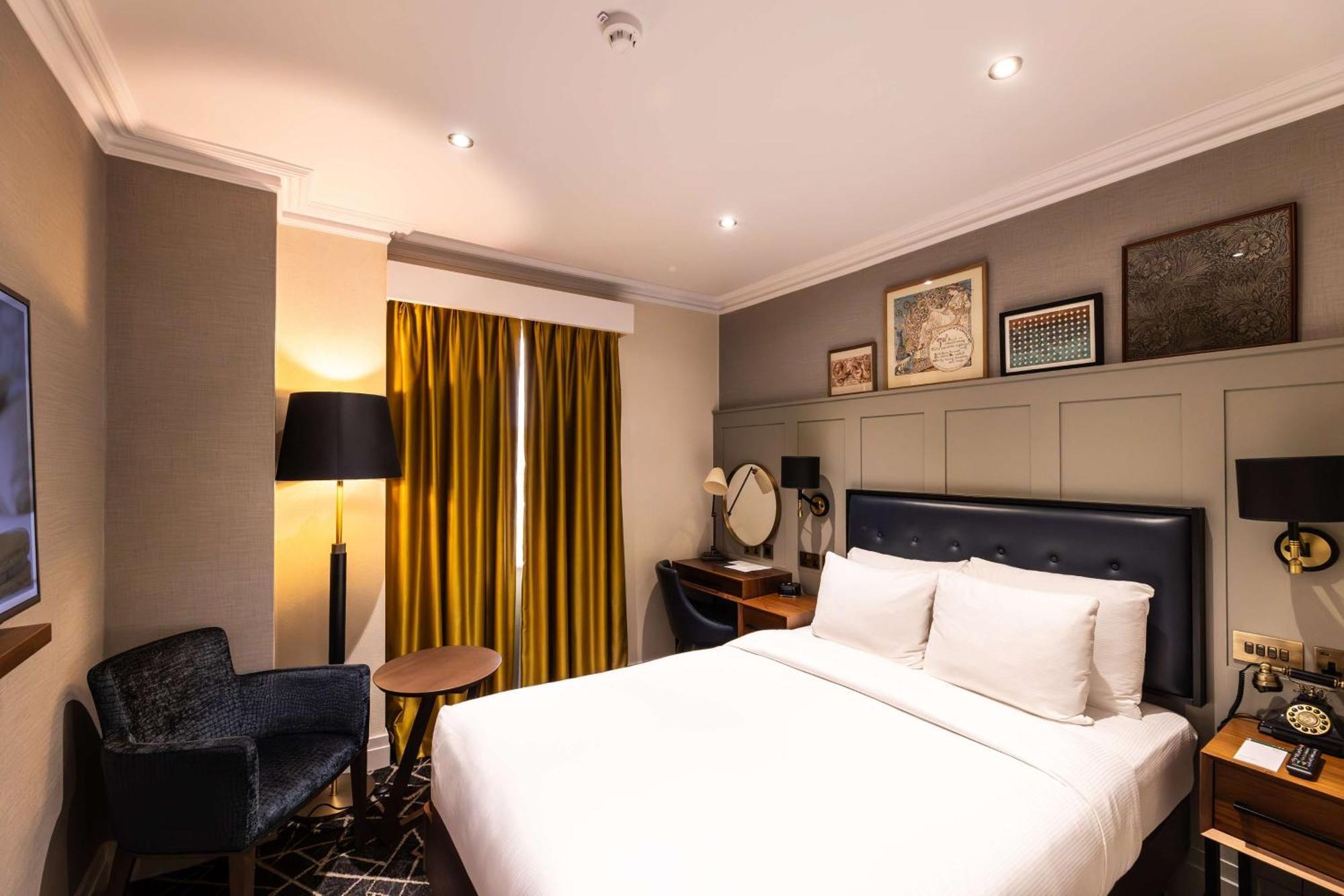 100 Queen'S Gate Hotel London, Curio Collection By Hilton Exterior foto A room at the hotel